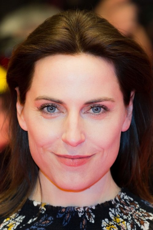 antje traue