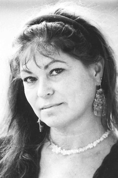 éva Almássy آلبرت