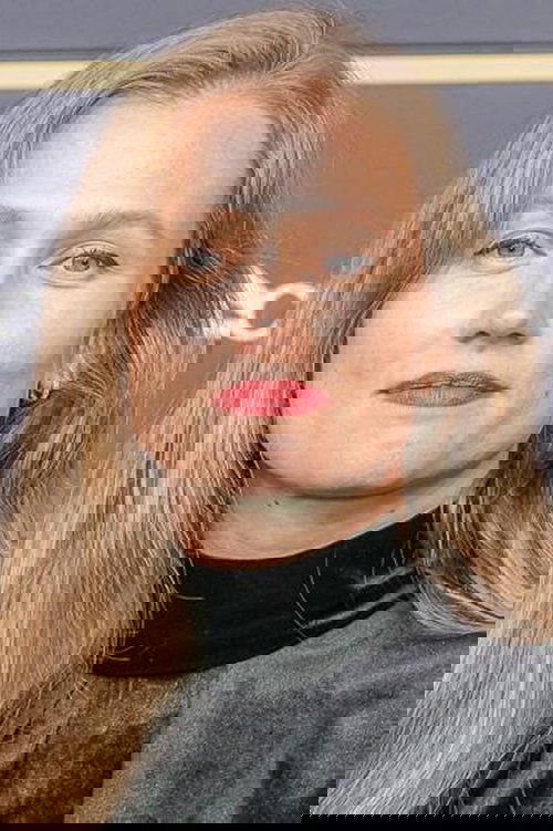 لنا فایفلد