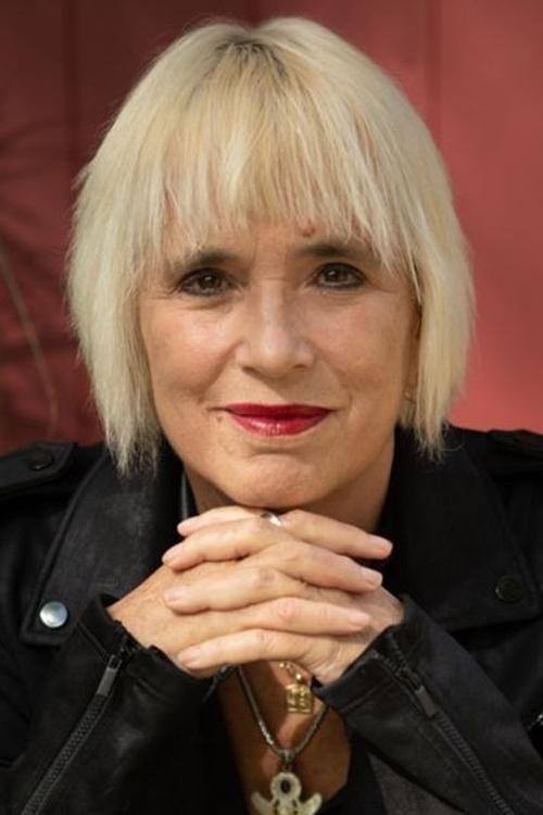 v ، قبلاً Eve Ensler