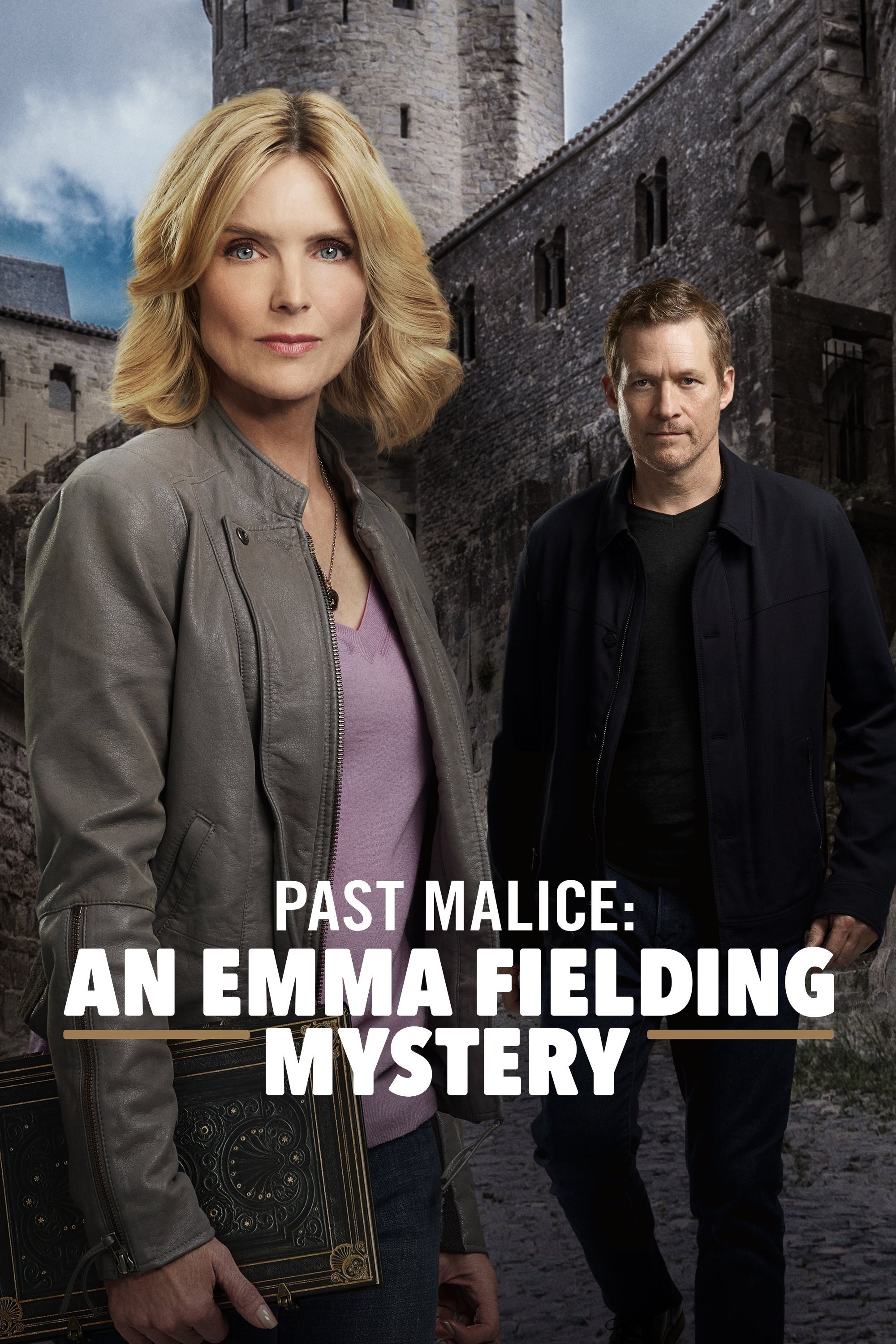 Malice Past: یک رمز و راز Emma Fielding