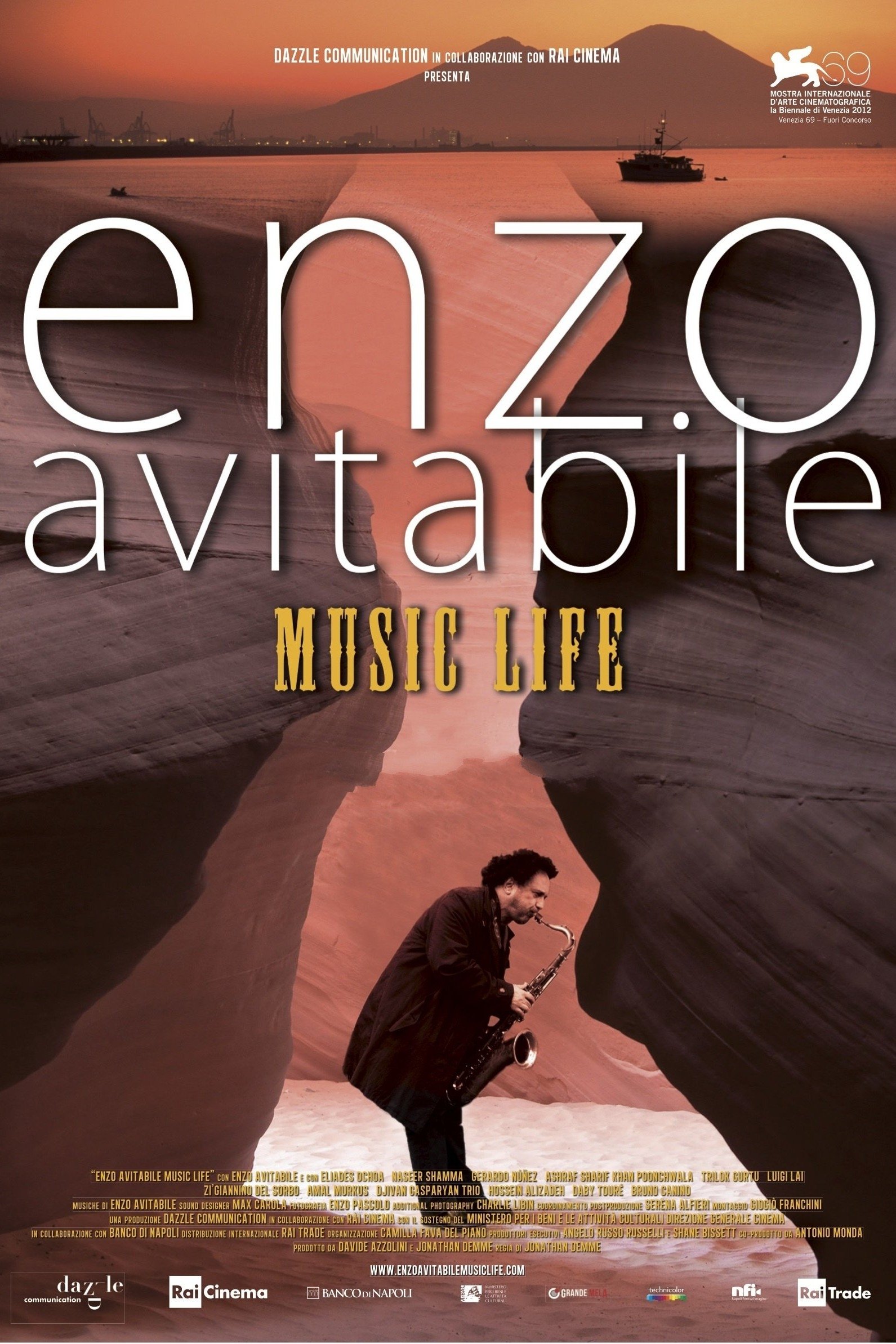 زندگی موسیقی Enzo Avitabile